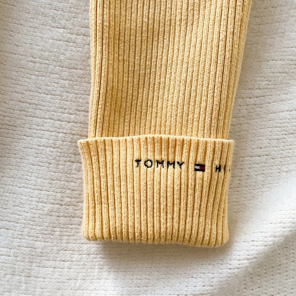 Y2K Vintage Tommy Hilfiger / Yellow Turtleneck / L - Picture 2 of 10